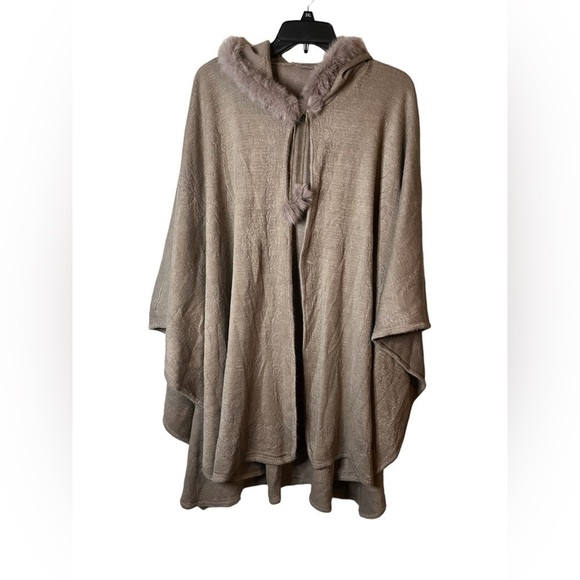 Accessories - Women’s One Size Fits Most Faux Fur Sweater Wrap with Hood